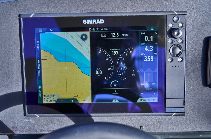 Simrad kartplotter 9" NNS evo3s med HDI-giver