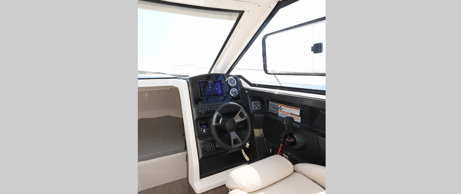 4675we_stylish_windshield_helm_feature_950x400.jpg